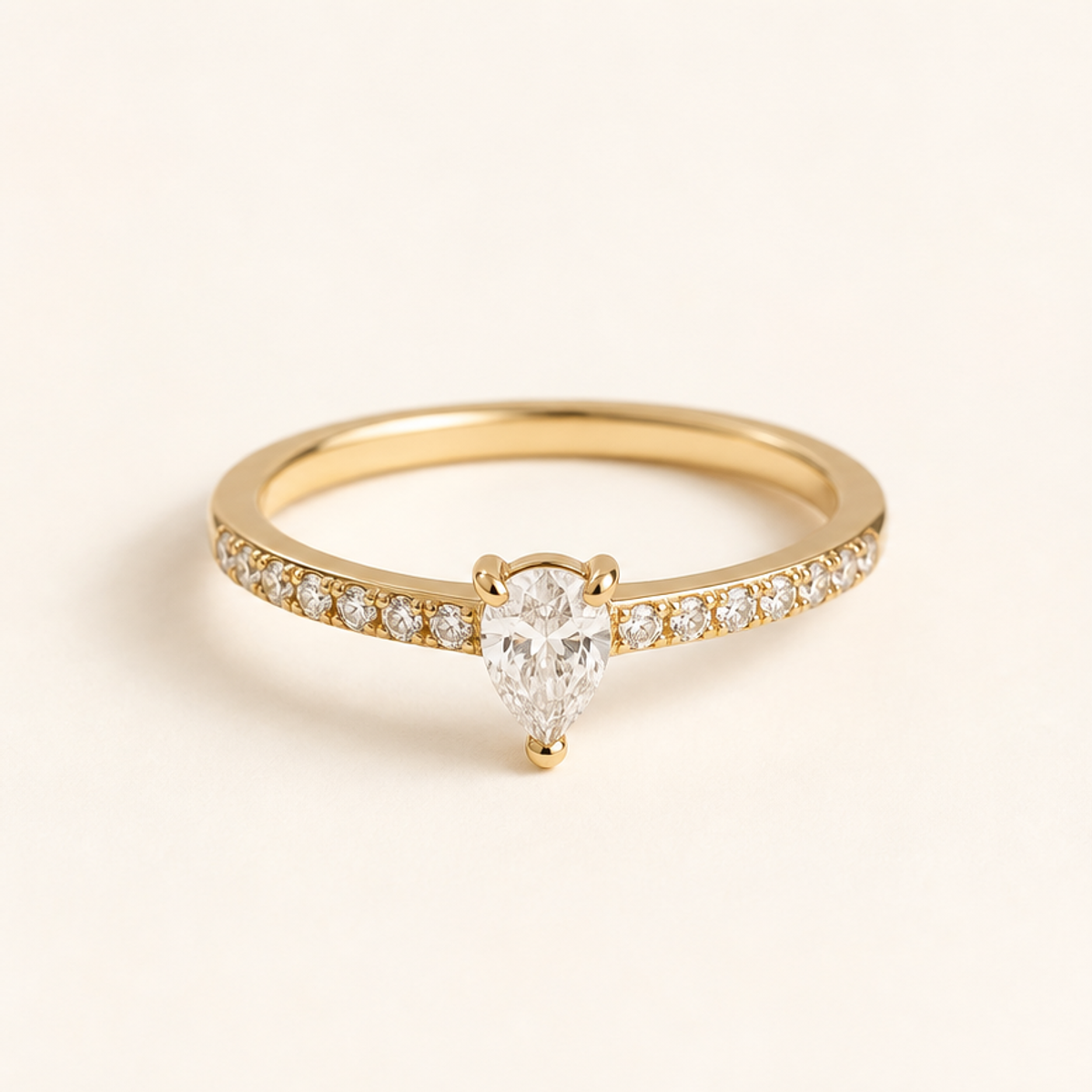 Bague Poire Lumière